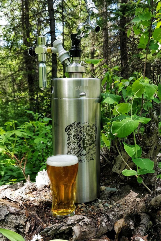 CanKeg custom stainless steel growlers and mini kegs + C02 taps