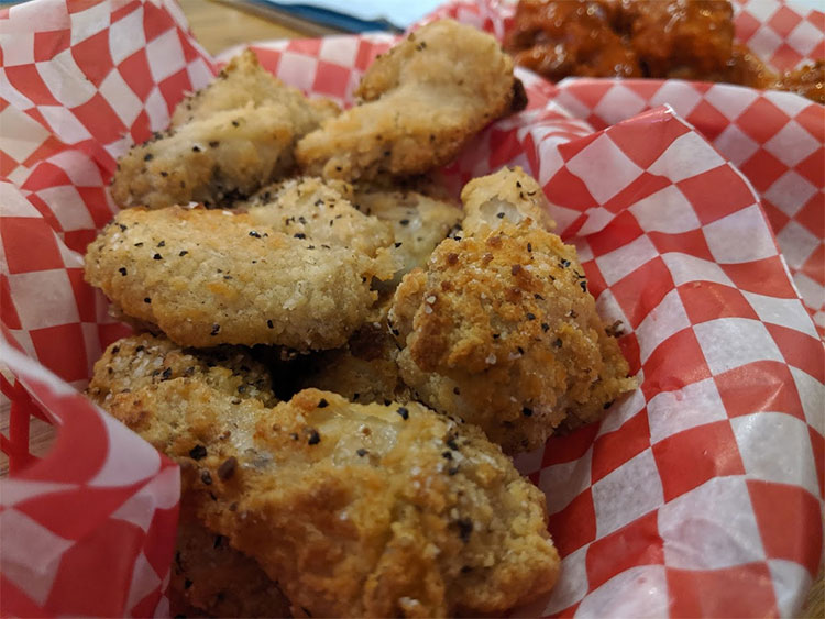 All the Best Wing Nights in Calgary By Day of Week