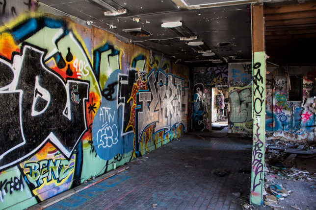 Abandoned: Fort Chiniki Gas Station, Near Canmore/Morley. | crackmacs.ca