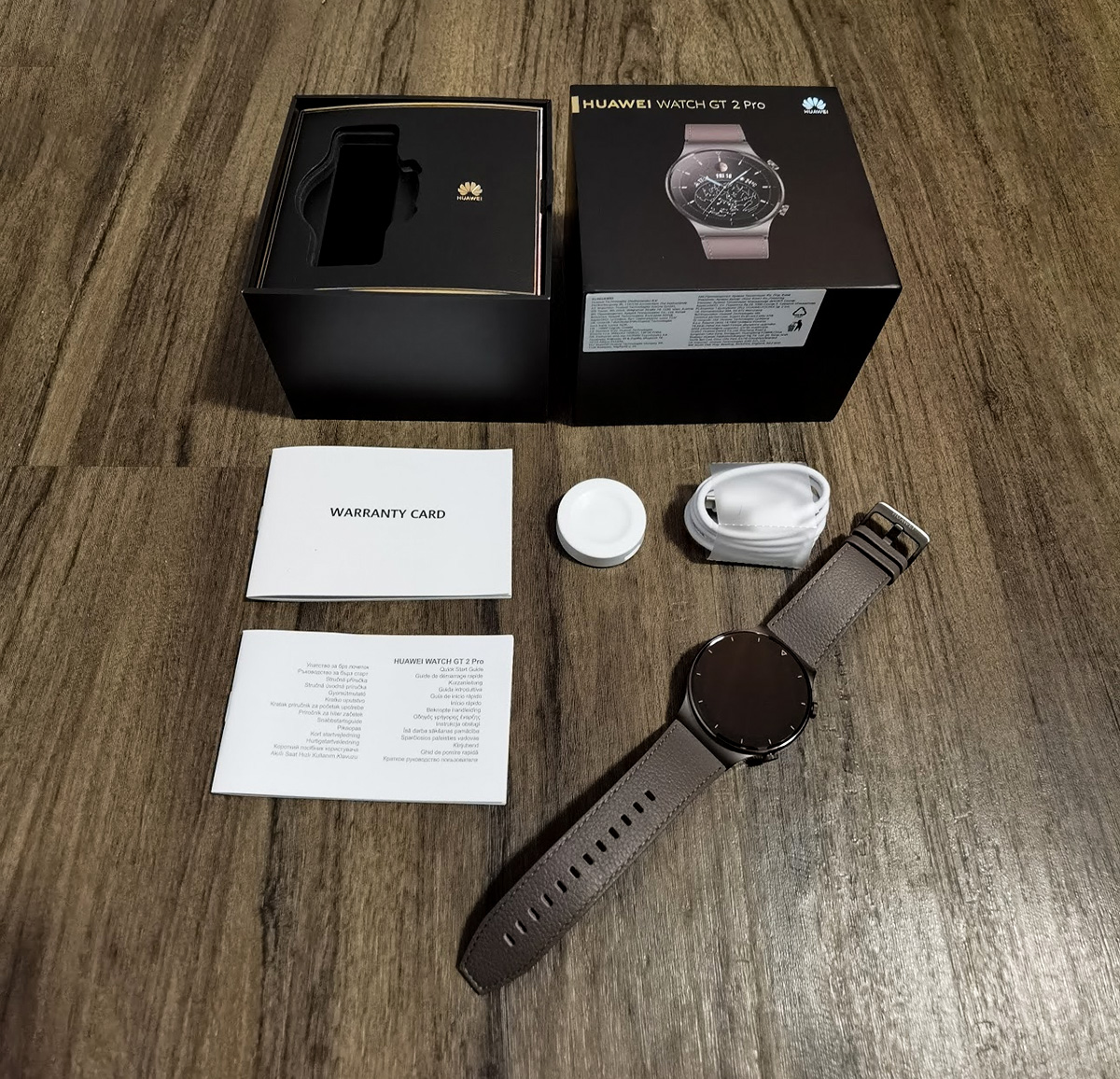 Huawei Watch GT 2 Pro Smartwatch what's included in the box 
